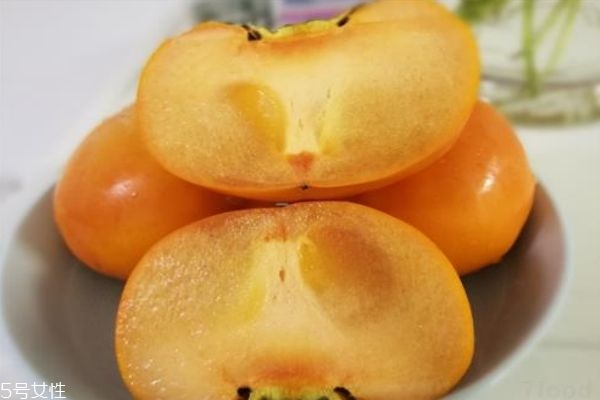 柿子為什么會(huì)有澀味 澀柿子為什么要少吃 柿子為什么會(huì)有澀味 澀柿子為什么要少吃