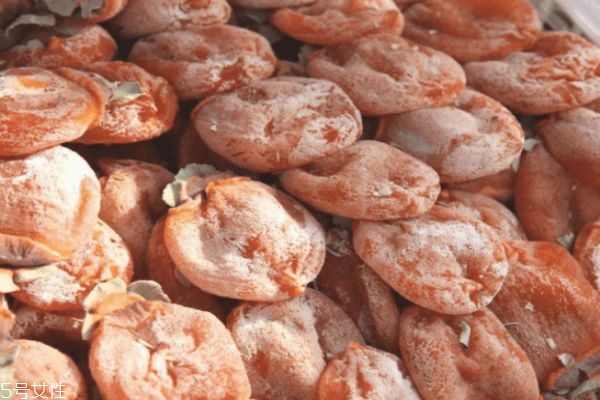 牛心柿餅做法 柿餅的食用禁忌 牛心柿餅做法 柿餅的食用禁忌