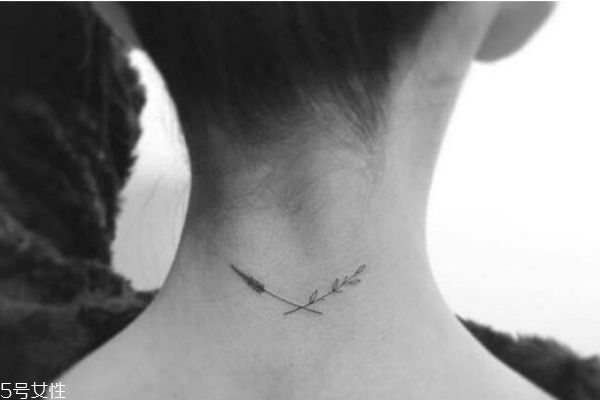 紋身掉皮期間如何保養(yǎng) 紋身前后注意事項 紋身掉皮期間如何保養(yǎng) 紋身前后注意事項