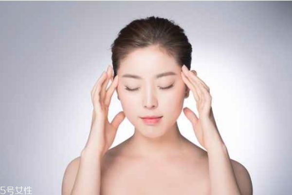 刷完果酸三天能化妝么 果酸換膚后馬上化妝的壞處 刷完果酸三天能化妝么 果酸換膚后馬上化妝的壞處