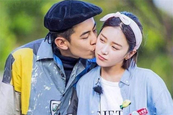 熱戀期過(guò)了為什么想分手 女生陷入熱戀期的表現(xiàn)特征