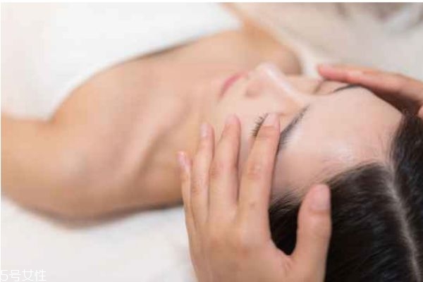 刷完果酸三天能化妝么 果酸換膚后馬上化妝的壞處 刷完果酸三天能化妝么 果酸換膚后馬上化妝的壞處