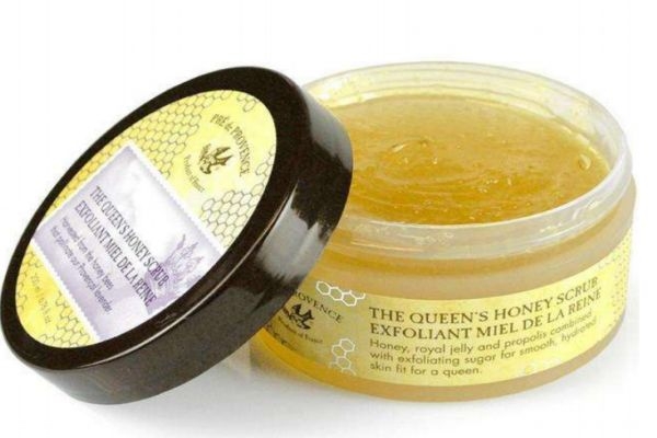 磨砂膏可以經(jīng)常用嗎 磨砂膏的主要成分是什么呢 磨砂膏可以經(jīng)常用嗎 磨砂膏的主要成分是什么呢