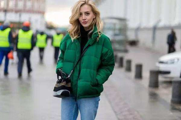 高領(lǐng)毛衣怎么改低領(lǐng) 什么人適合高領(lǐng)毛衣 高領(lǐng)毛衣怎么改低領(lǐng) 什么人適合高領(lǐng)毛衣