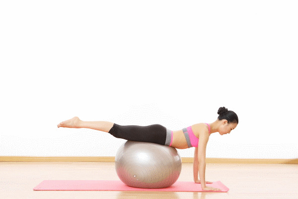 怎么鍛煉背部 美背的動作有哪些 怎么鍛煉背部 美背的動作有哪些