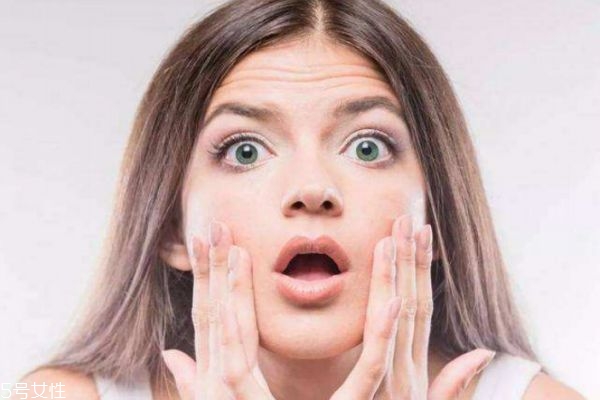 抬頭紋怎么永久去除 抬頭紋可以用手術(shù)長期去除 抬頭紋怎么永久去除 抬頭紋可以用手術(shù)長期去除