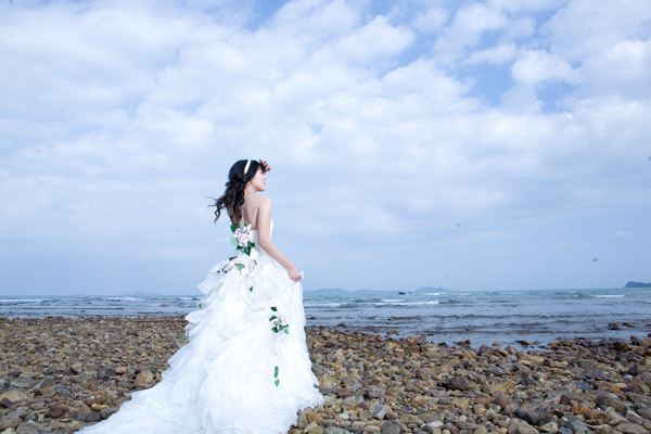 碰到喜歡的男生怎么打招呼 怎么打招呼顯大方 碰到喜歡的男生怎么打招呼 怎么打招呼顯大方