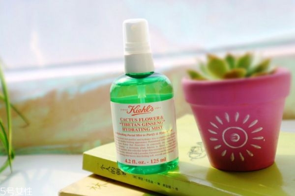 補(bǔ)水保濕噴霧到底有用嗎 補(bǔ)水噴霧可以取代化妝水嗎 補(bǔ)水保濕噴霧到底有用嗎 補(bǔ)水噴霧可以取代化妝水嗎