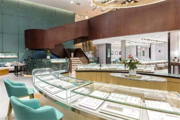 金伯利和周大福哪個(gè)好 金伯利和周大福品牌對(duì)比 金伯利和周大福哪個(gè)好 金伯利和周大福品牌對(duì)比