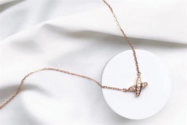 尚美巴黎項(xiàng)鏈?zhǔn)裁磧r(jià)位 尚美巴黎項(xiàng)鏈多少錢 尚美巴黎項(xiàng)鏈?zhǔn)裁磧r(jià)位 尚美巴黎項(xiàng)鏈多少錢