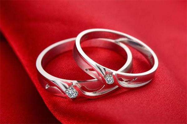 金至尊鉆戒可以以舊換新嗎 金至尊鉆戒可以回收嗎 金至尊鉆戒可以以舊換新嗎 金至尊鉆戒可以回收嗎