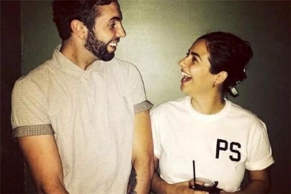 什么時間和女生聊天最好 一直找女生聊天好嗎 什么時間和女生聊天最好 一直找女生聊天好嗎