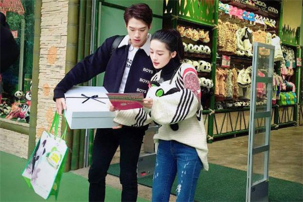 男生忽冷忽熱什么意思 男生忽冷忽熱是喜歡嗎 男生忽冷忽熱什么意思 男生忽冷忽熱是喜歡嗎