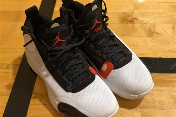 aj34黑白配色會(huì)氧化嗎 aj34氧化了怎么清洗 aj34黑白配色會(huì)氧化嗎 aj34氧化了怎么清洗