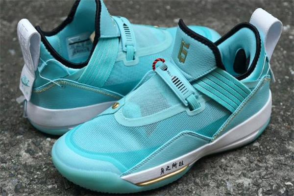 aj33 se和kd12哪個(gè)好 aj33se和kd12實(shí)戰(zhàn)對(duì)比測(cè)評(píng) aj33 se和kd12哪個(gè)好 aj33se和kd12實(shí)戰(zhàn)對(duì)比測(cè)評(píng)