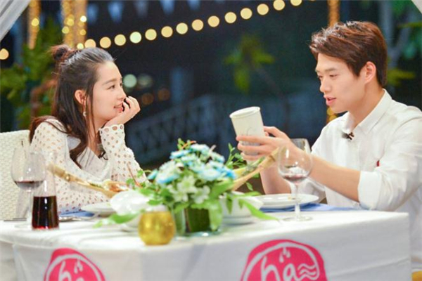 男女關系發(fā)展有幾個階段 男女關系發(fā)展太快好嗎 男女關系發(fā)展有幾個階段 男女關系發(fā)展太快好嗎