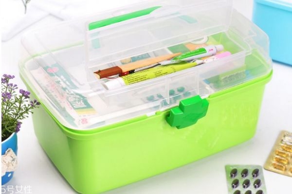 普通感冒應該吃什么藥呢 感冒藥的主要成分是什么呢 普通感冒應該吃什么藥呢 感冒藥的主要成分是什么呢