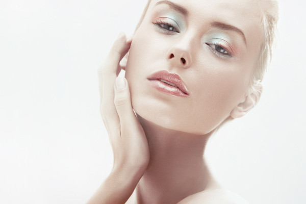 怎樣化妝不浮粉 散粉撲多久洗一次 怎樣化妝不浮粉 散粉撲多久洗一次