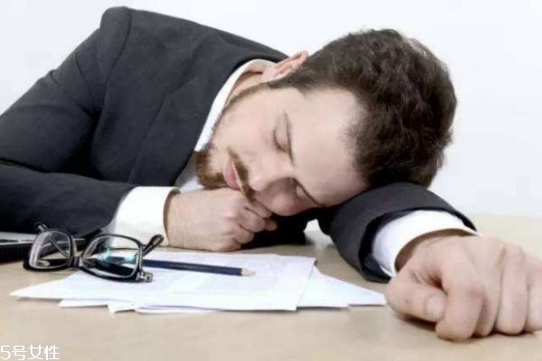 睡前焦慮緊張怎么辦 睡前焦慮有什么表現