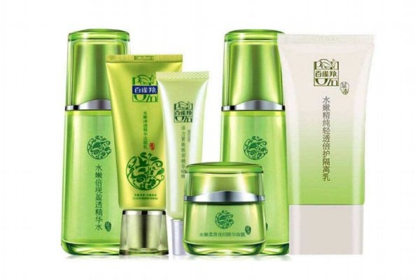 秋季應該怎么使用水乳呢 秋季護膚小技巧有什么呢 秋季應該怎么使用水乳呢 秋季護膚小技巧有什么呢