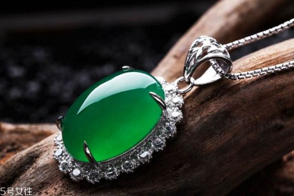 布契拉提是怎么樣的品牌呢 布契拉提是哪個國家的呢 布契拉提是怎么樣的品牌呢 布契拉提是哪個國家的呢