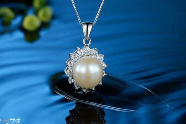 布契拉提是怎么樣的品牌呢 布契拉提是哪個國家的呢 布契拉提是怎么樣的品牌呢 布契拉提是哪個國家的呢