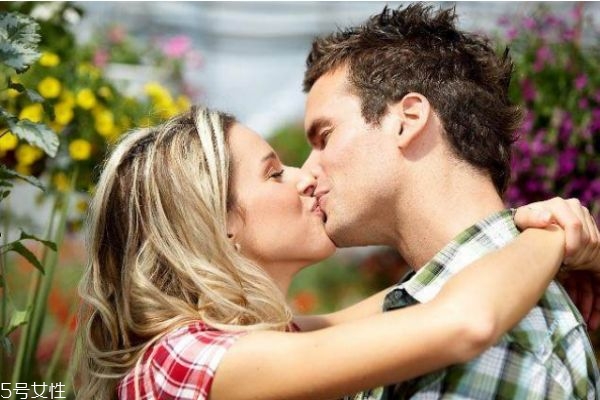 夫妻如何保持新鮮感 夫妻如何保持感情 夫妻如何保持新鮮感 夫妻如何保持感情