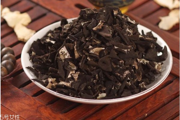 什么是石耳呢 石耳有什么作用呢 什么是石耳呢 石耳有什么作用呢