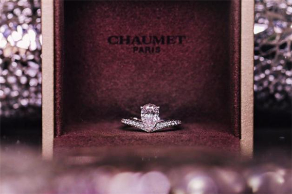 尚美巴黎一克拉鉆戒多少錢 尚美巴黎戒指貴嗎 尚美巴黎一克拉鉆戒多少錢 尚美巴黎戒指貴嗎