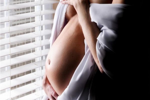 孕婦4個月能不能吃螃蟹 孕婦吃螃蟹不能吃什么 孕婦4個月能不能吃螃蟹 孕婦吃螃蟹不能吃什么