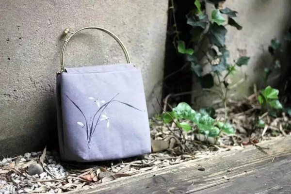 帆布包臟了怎么洗 洗帆布包的小技巧 帆布包臟了怎么洗 洗帆布包的小技巧