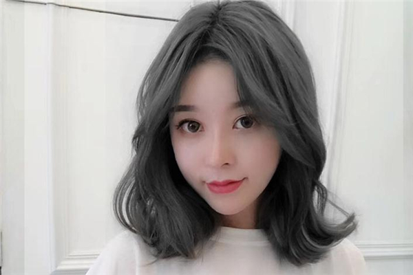 鉛筆灰頭發(fā)看著明顯嗎 鉛筆灰發(fā)色需要漂嗎 鉛筆灰頭發(fā)看著明顯嗎 鉛筆灰發(fā)色需要漂嗎