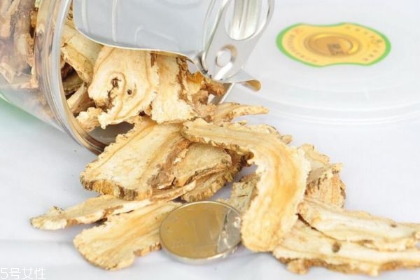 當(dāng)歸有什么作用呢 當(dāng)歸的生長環(huán)境是怎么樣的呢 當(dāng)歸有什么作用呢 當(dāng)歸的生長環(huán)境是怎么樣的呢