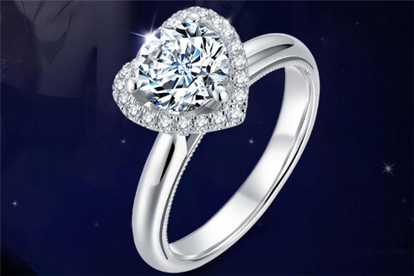 通靈珠寶和卡地亞哪個(gè)好 卡地亞和通靈哪個(gè)比較貴 通靈珠寶和卡地亞哪個(gè)好 卡地亞和通靈哪個(gè)比較貴