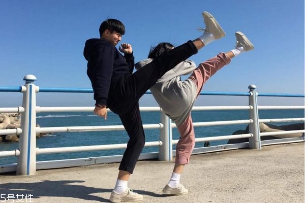 男生看女生第一眼看什么位置 男生第一眼都會先觀察哪 男生看女生第一眼看什么位置 男生第一眼都會先觀察哪