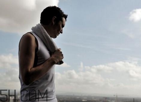 前列腺肥大會肚子痛嗎？前列腺肥大會出血嗎？