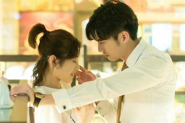 女生說上班累了怎么回復 女生說上班累怎么安慰 女生說上班累了怎么回復 女生說上班累怎么安慰