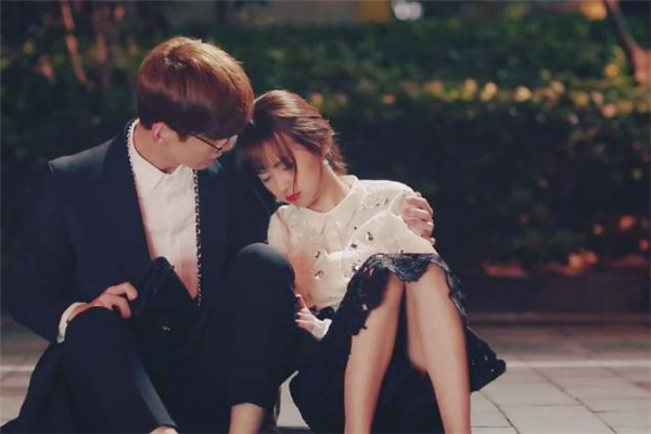 男生長(zhǎng)得丑怎么追女生 喜歡的女生說我丑怎么辦 男生長(zhǎng)得丑怎么追女生 喜歡的女生說我丑怎么辦