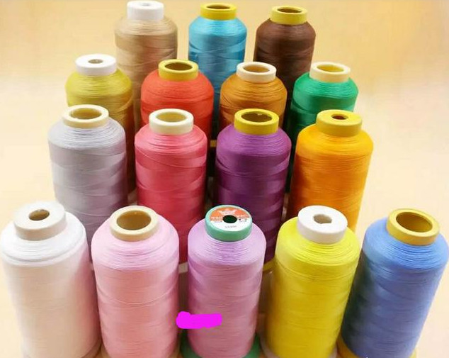 哪個牌子長款羽絨服不鉆絨 看工藝選擇 哪個牌子長款羽絨服不鉆絨 看工藝選擇