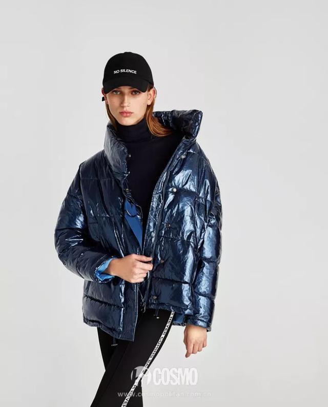 長款羽絨服內(nèi)搭什么好看 越簡單越經(jīng)典 長款羽絨服內(nèi)搭什么好看 越簡單越經(jīng)典