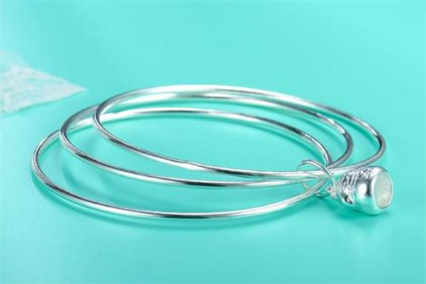 熊銀匠是什么牌子 熊銀匠是什么檔次 熊銀匠是什么牌子 熊銀匠是什么檔次