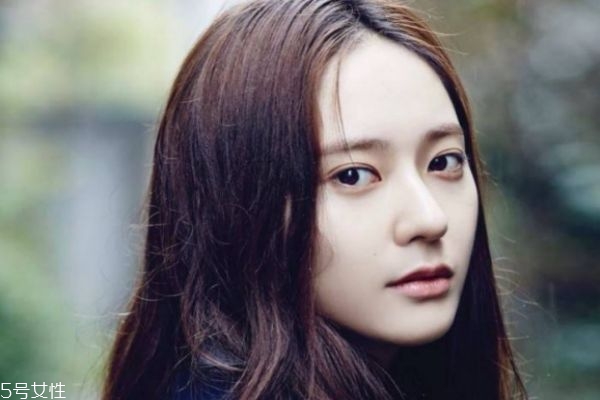 怎么看出一個(gè)女生有沒(méi)有虛榮心 判斷愛(ài)慕虛榮的女孩子 怎么看出一個(gè)女生有沒(méi)有虛榮心 判斷愛(ài)慕虛榮的女孩子