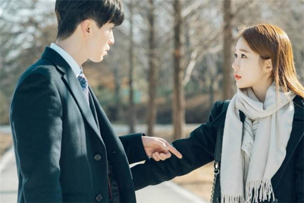 第一次相親要送禮物嗎 第一次相親送什么花合適 第一次相親要送禮物嗎 第一次相親送什么花合適