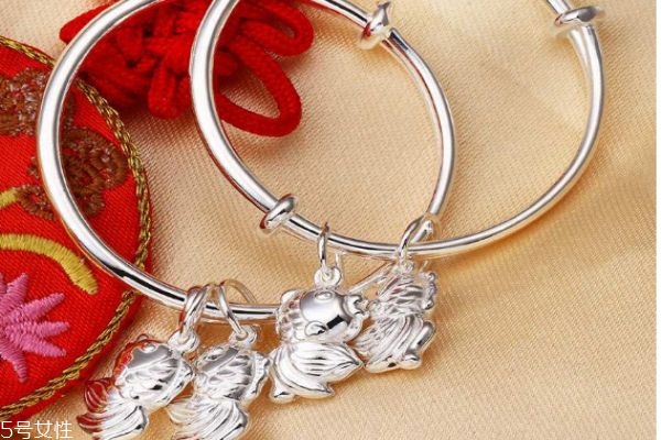 夢(mèng)祥銀是怎么樣的品牌呢 夢(mèng)祥銀是哪個(gè)國(guó)家的呢 夢(mèng)祥銀是怎么樣的品牌呢 夢(mèng)祥銀是哪個(gè)國(guó)家的呢