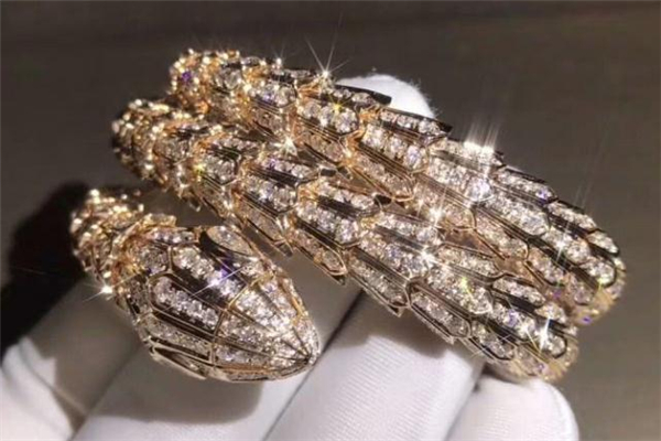 寶格麗蛇頭手鐲真假辨別 寶格麗蛇形手鐲真假鑒定 寶格麗蛇頭手鐲真假辨別 寶格麗蛇形手鐲真假鑒定