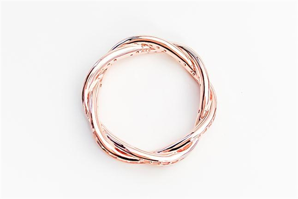 潘多拉命運(yùn)之輪戒指掉色嗎 潘多拉命運(yùn)之輪戒指什么材質(zhì) 潘多拉命運(yùn)之輪戒指掉色嗎 潘多拉命運(yùn)之輪戒指什么材質(zhì)