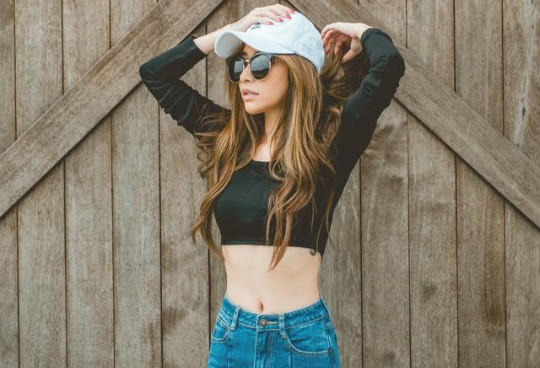 露臍裝怎么穿性感又時尚 露臍裝怎么穿性感又時尚