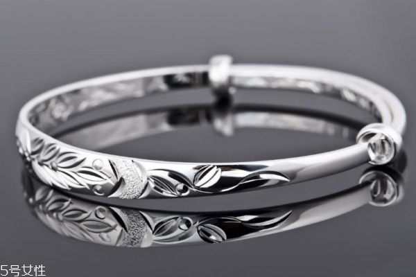 鉆石為什么那么貴呢 鉆石主要的作用有什么呢 鉆石為什么那么貴呢 鉆石主要的作用有什么呢