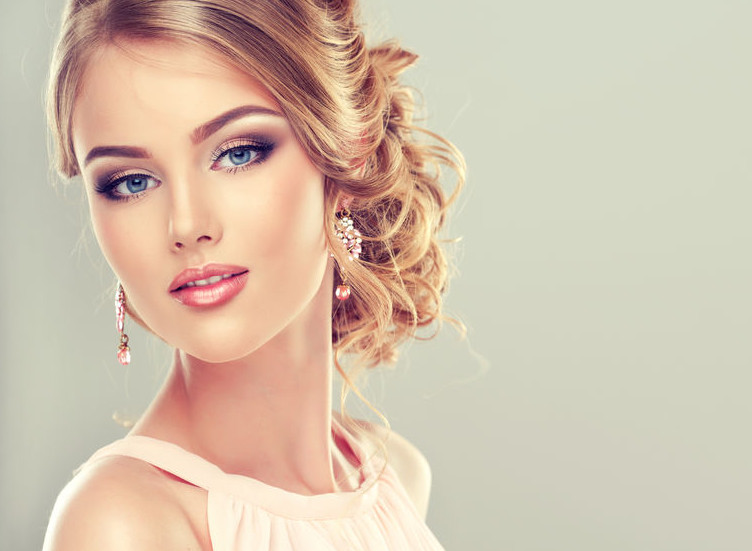 長臉型適合什么樣的燙發(fā)型 長方臉適合的發(fā)型推薦 長臉型適合什么樣的燙發(fā)型 長方臉適合的發(fā)型推薦