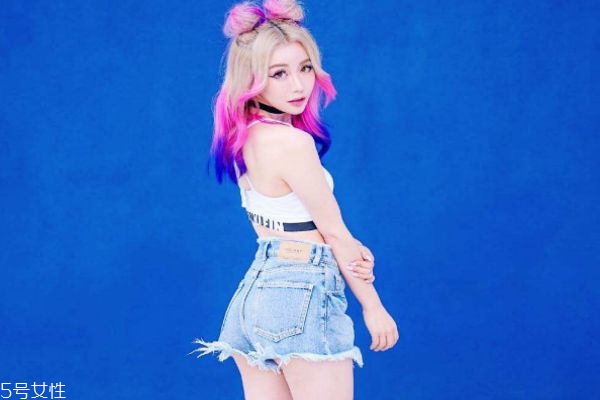 如何瘦手臂呢 手臂應該怎么瘦呢 如何瘦手臂呢 手臂應該怎么瘦呢